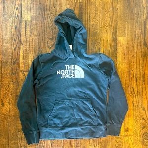 The North Face Women’s Hoodie Black
